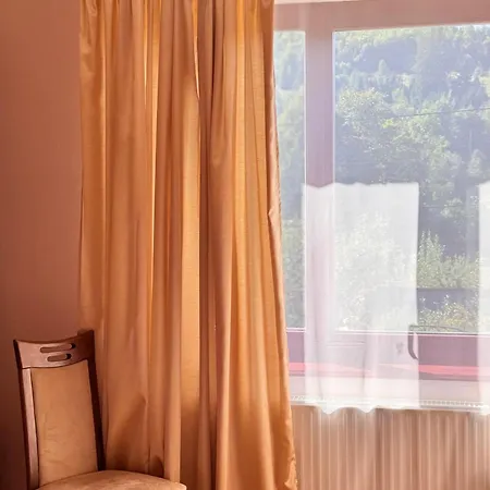 під боржавою Apartment *